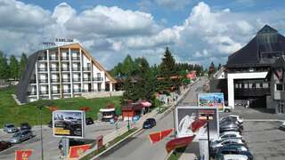 Апартаменты Apartment Zabljak Center Жабляк Апартаменты с видом на горы-40